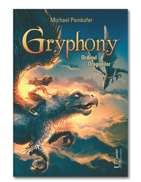 Coperta „Gryphony. Ordinul Dragonilor”: o fată călare pe un grifon, cu un dragon care zboară în fundal pe un cer în flăcări